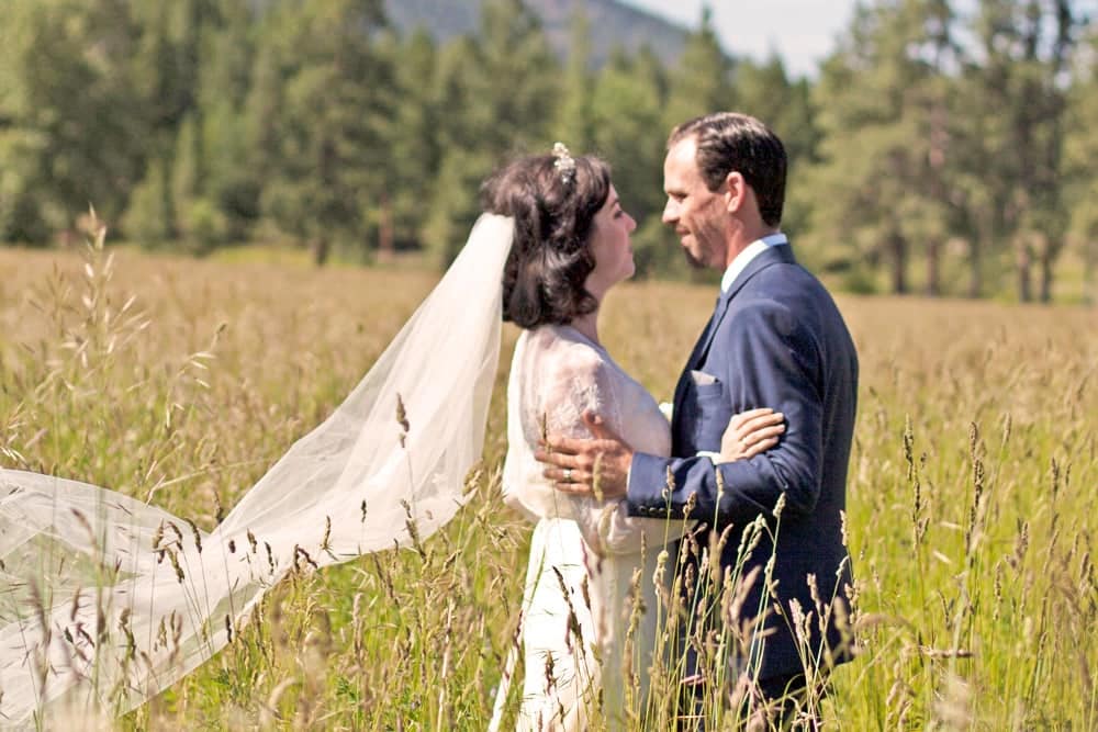 Newly Married Couple Wedding Photo in Summerland BC